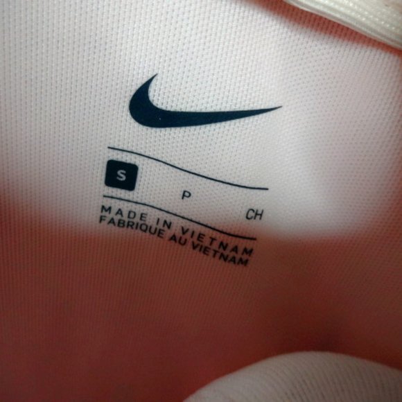 Like New Nike Shield Flash Reflective Rain Jacket - Picture 10 of 10